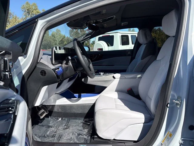 New 2027 Vibrant White Tricoat Cadillac Sport image 14