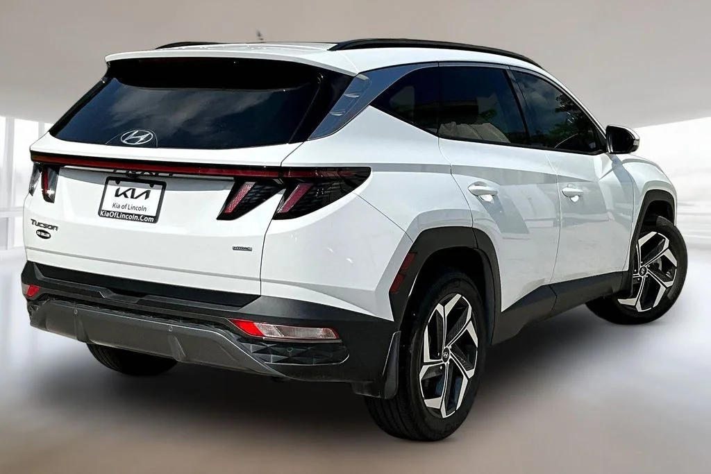 Used 2024 White Pearl Hyundai Limited image 6
