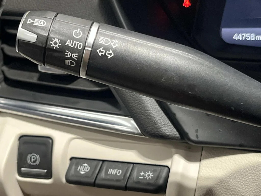 Used 2022 Shadow Metallic Cadillac Premium Luxury image 26