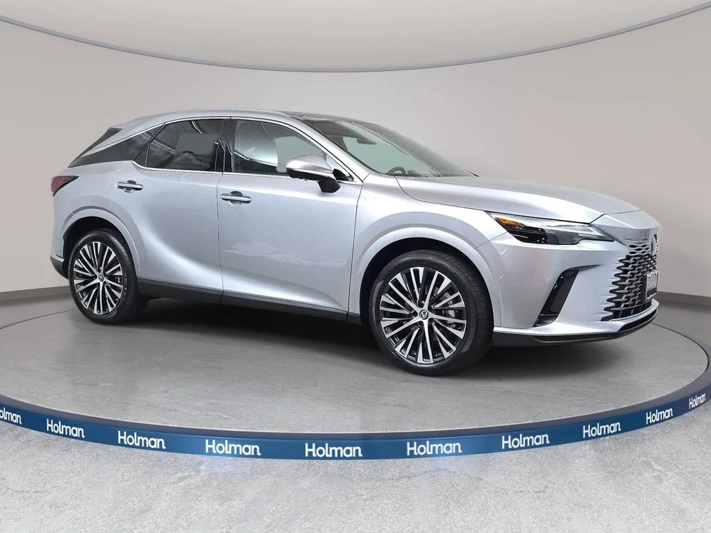 New 2026 Iridium Lexus PREMIUM PLUS image 3