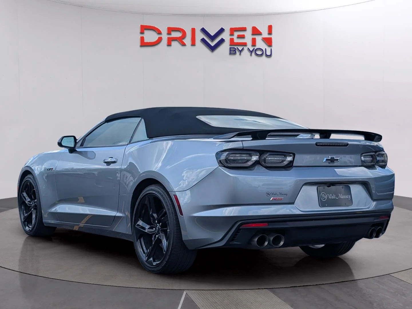Used 2023 Sharkskin Metallic Chevrolet LT1 image 3