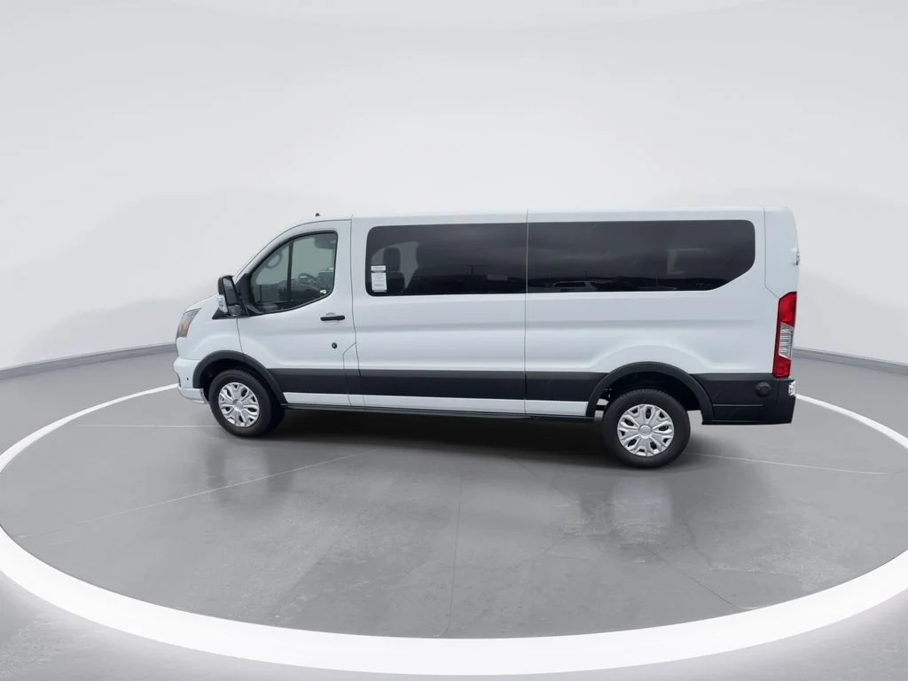 Used 2024 White Ford XLT image 4
