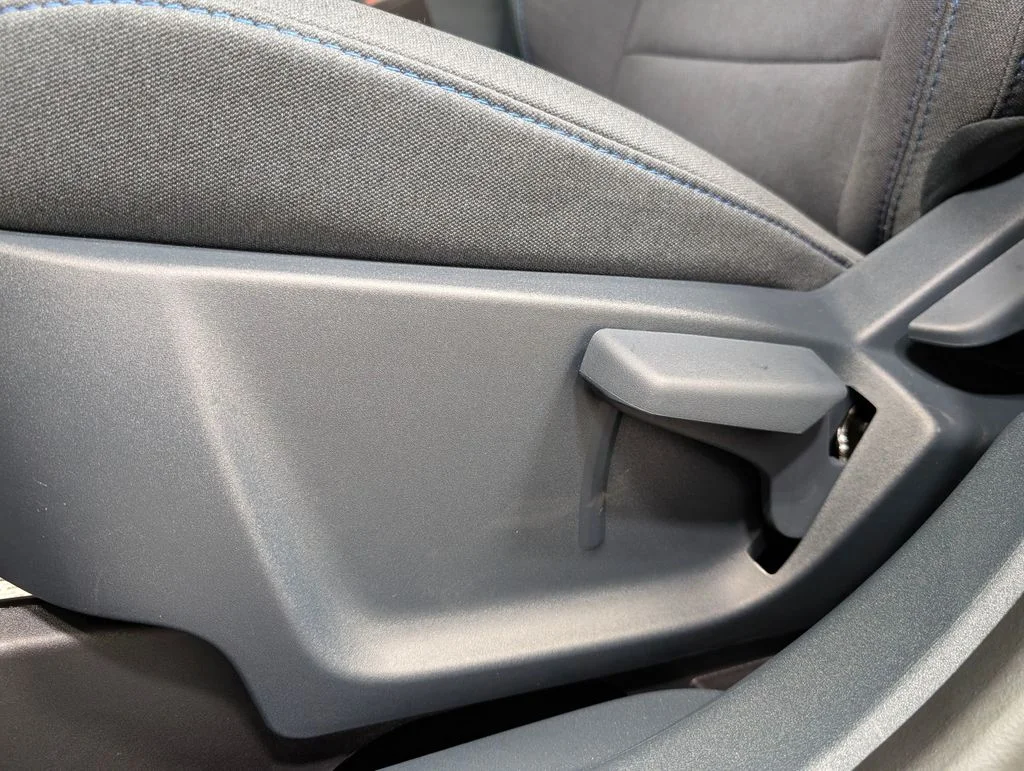 New 2026 Carbonized Gray Metallic Ford XLT image 13