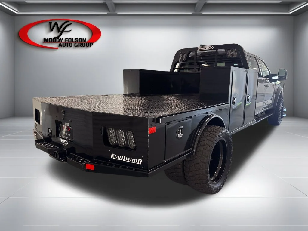 New 2026 Glacier Gray Metallic Tri-Coat Ford F-450® LARIAT® image 7