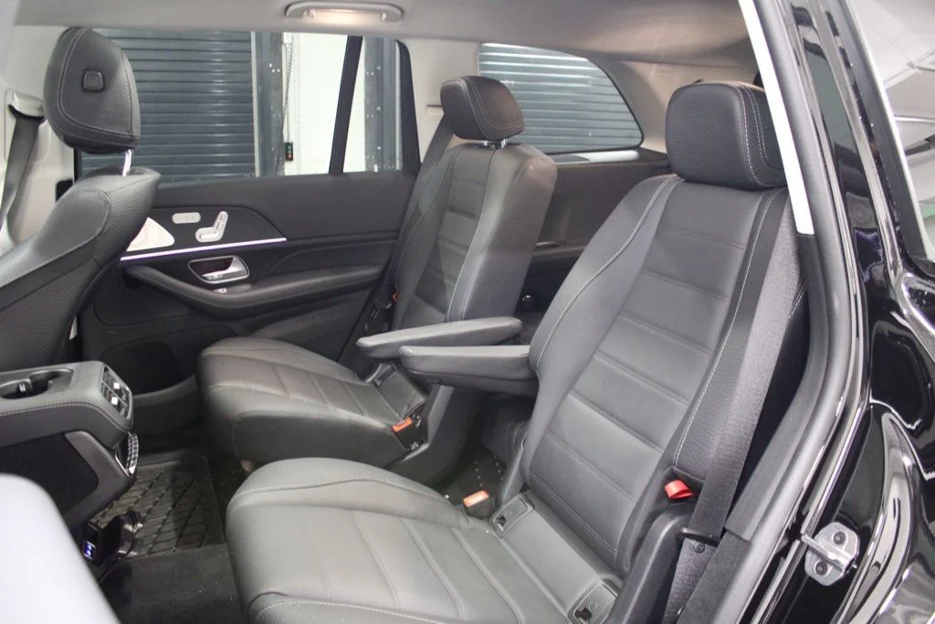 Used 2025 Black Mercedes-Benz GLS 450 image 45