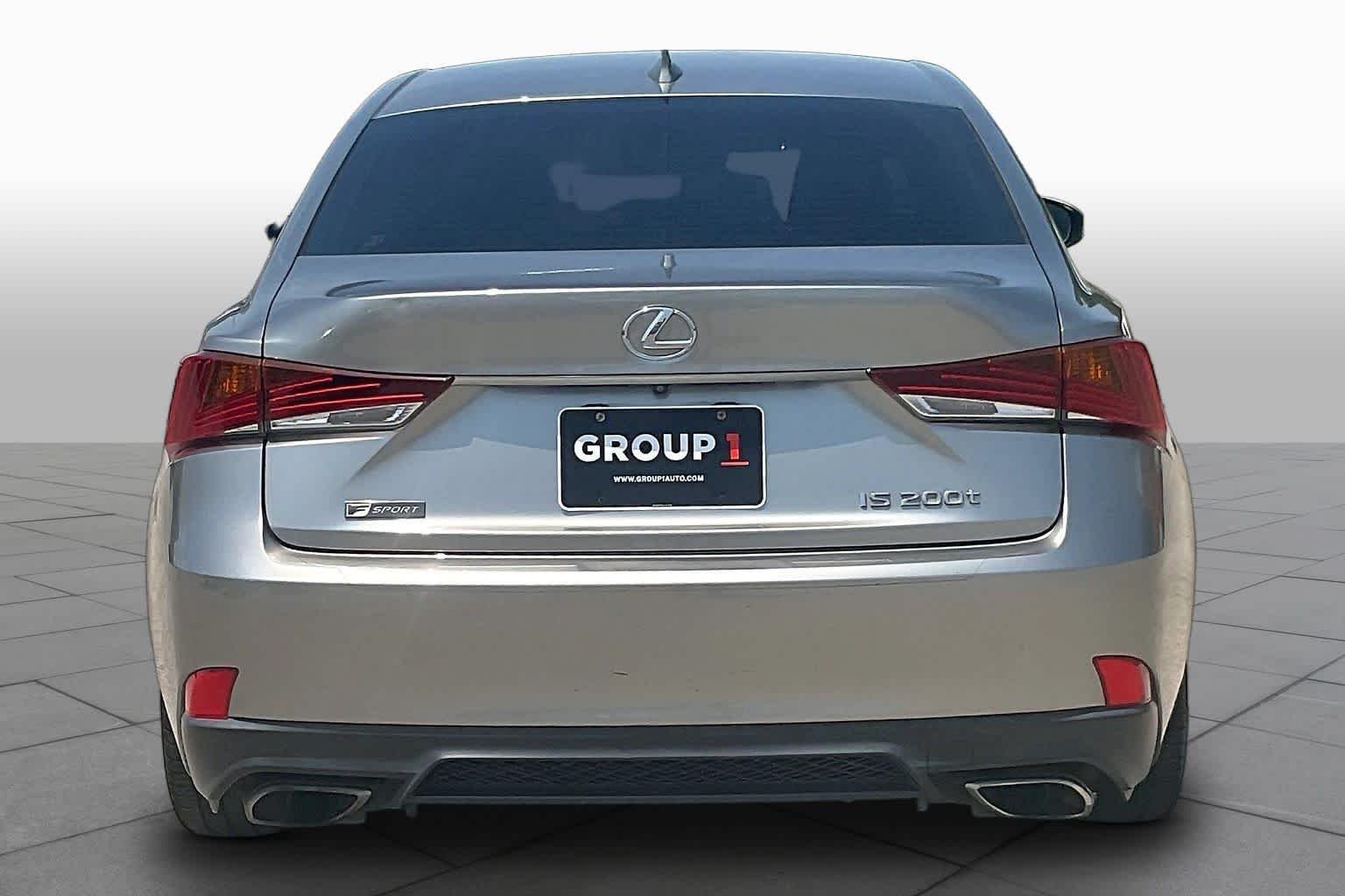 Used 2017 Atomic Silver Lexus  image 7