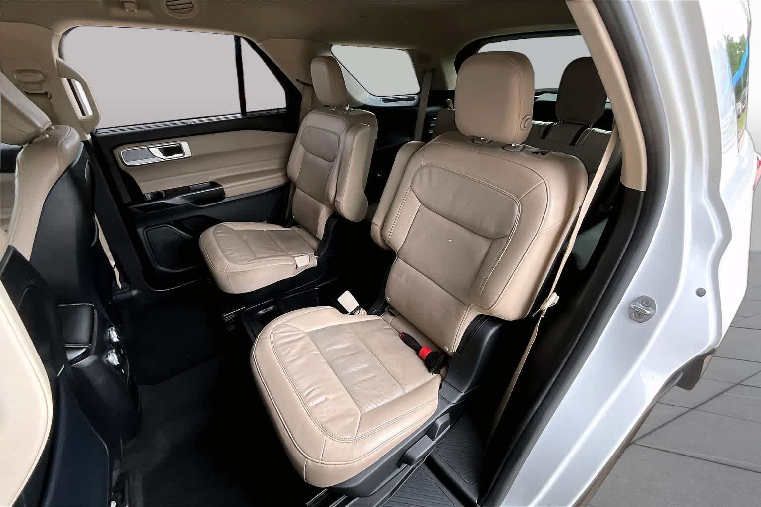 Used 2020 Oxford White Ford Limited image 21