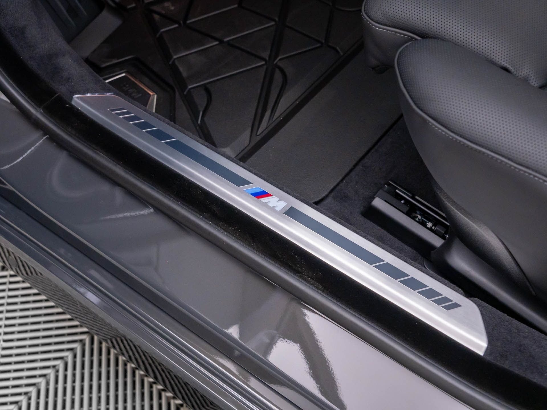 New 2026 Dravit Grey Metallic BMW 760i xDrive image 16