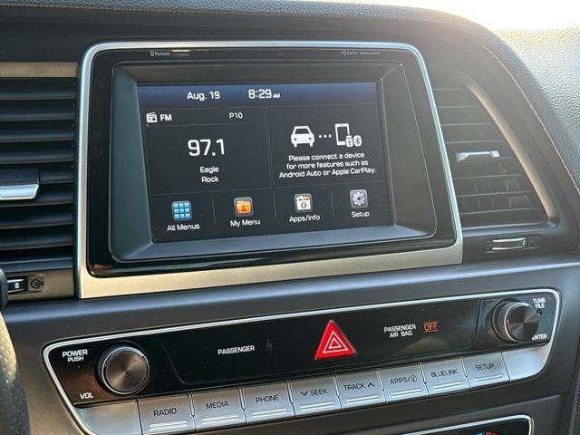 Used 2019 Blue Hyundai Sport image 23