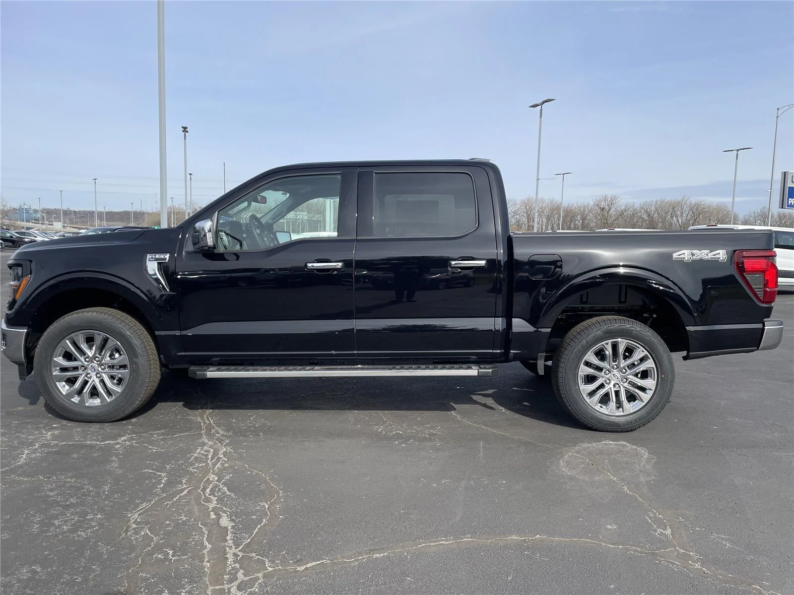 New 2026 Agate Black Metallic Ford XLT image 2