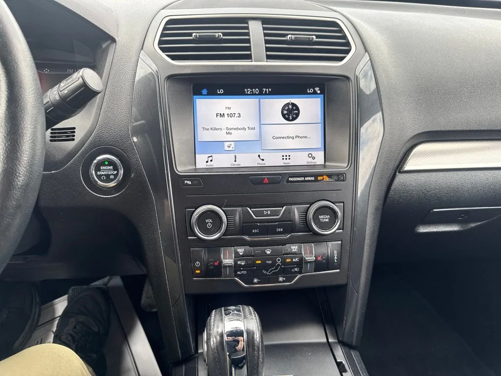 Used 2018 Red Ford XLT image 20