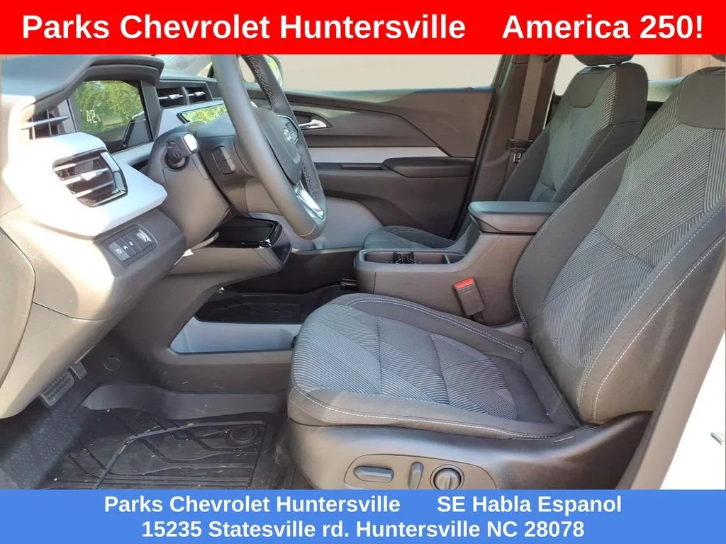 New 2027 Summit White Chevrolet LT image 15