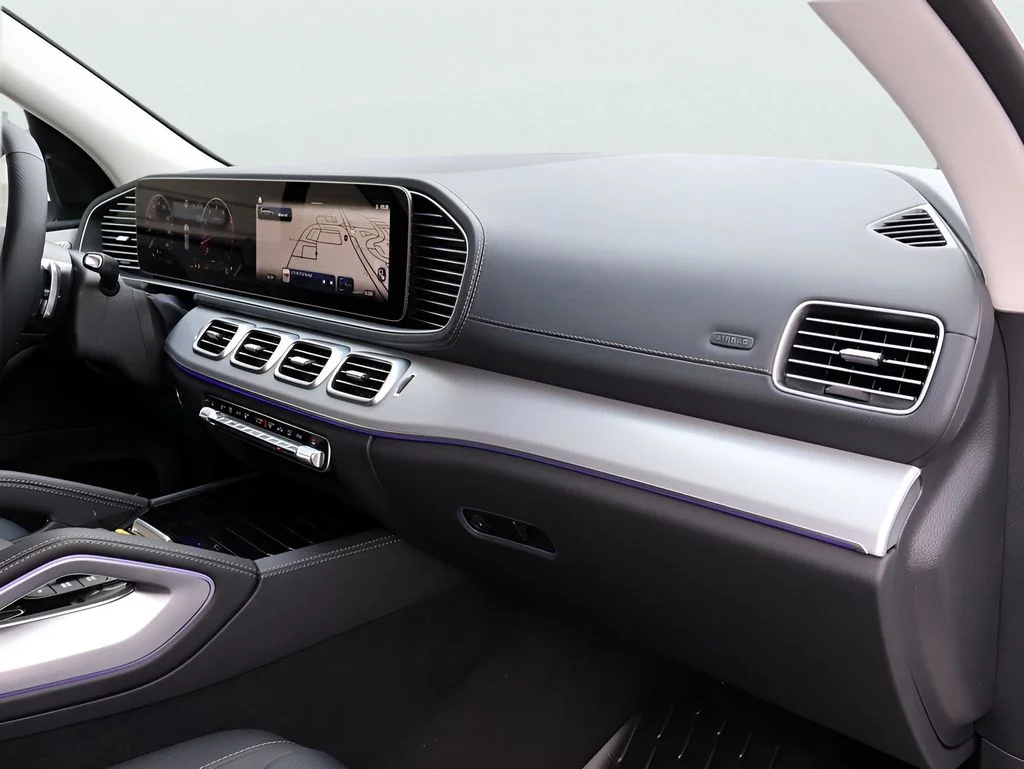 New 2025 White Mercedes-Benz GLS 450 image 11
