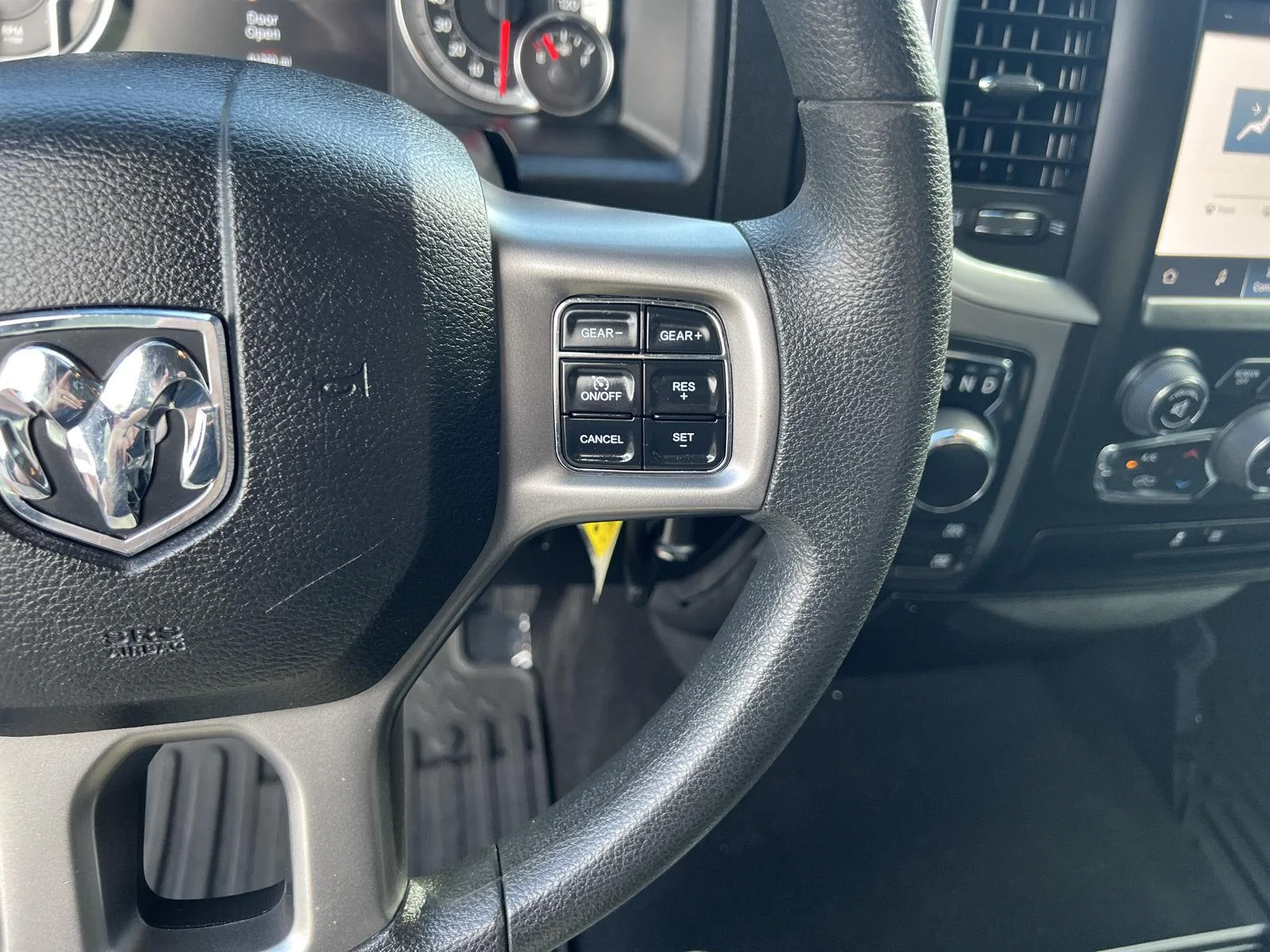 2023 RAM Ram 1500 Classic SLT - Photo 20