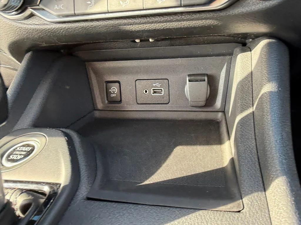 Used 2024 White Nissan S image 28