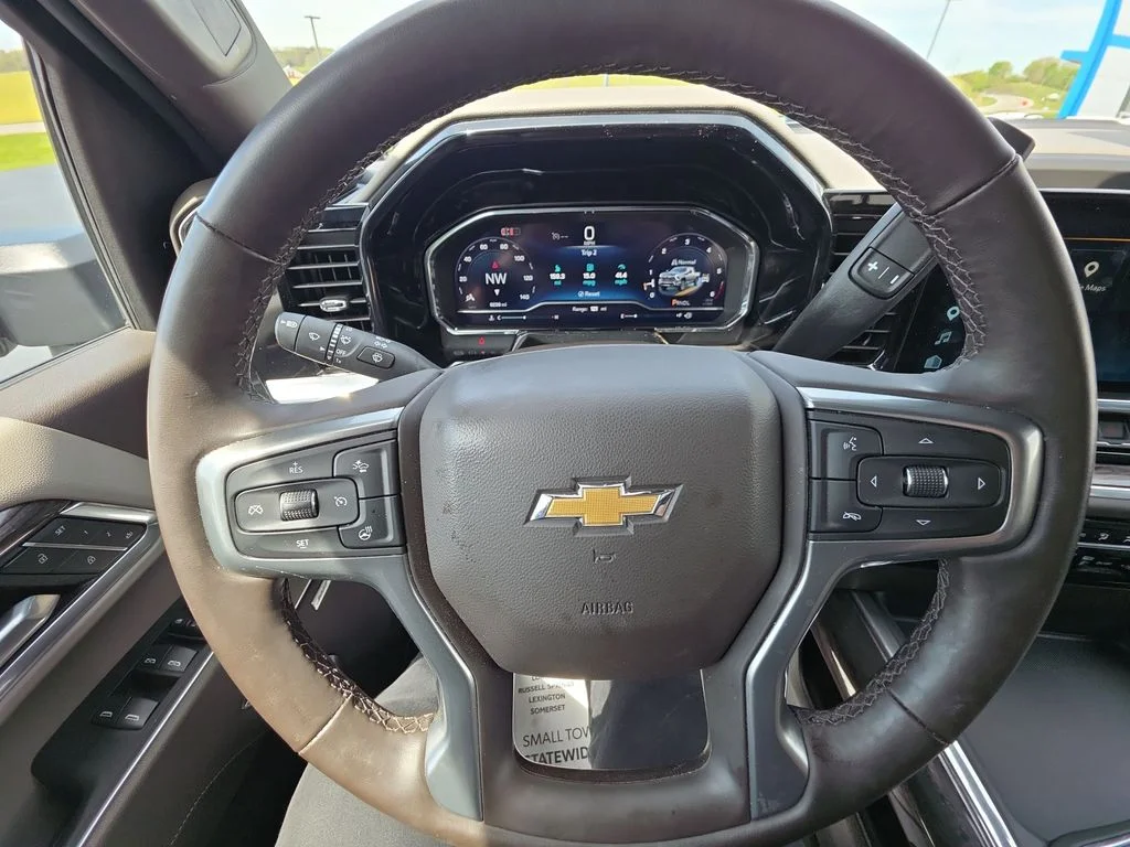 Used 2025 Gray Chevrolet LTZ image 14