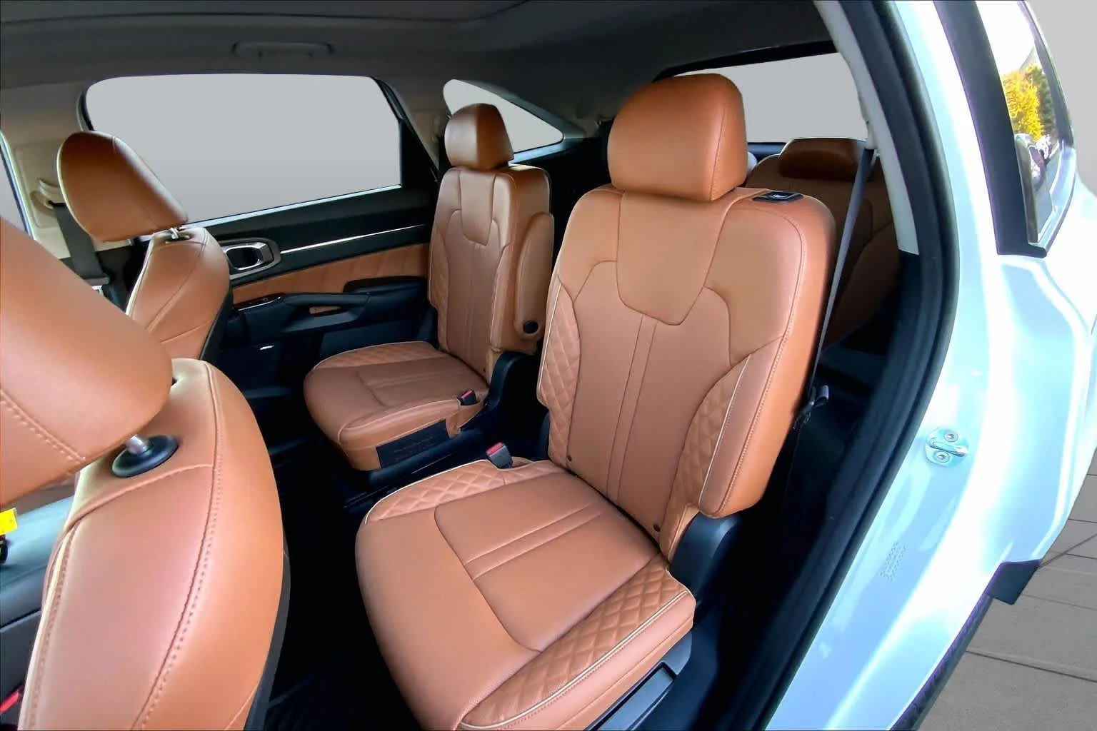 Used 2022 Glacial White Pearl Kia X-Line SX Prestige image 18
