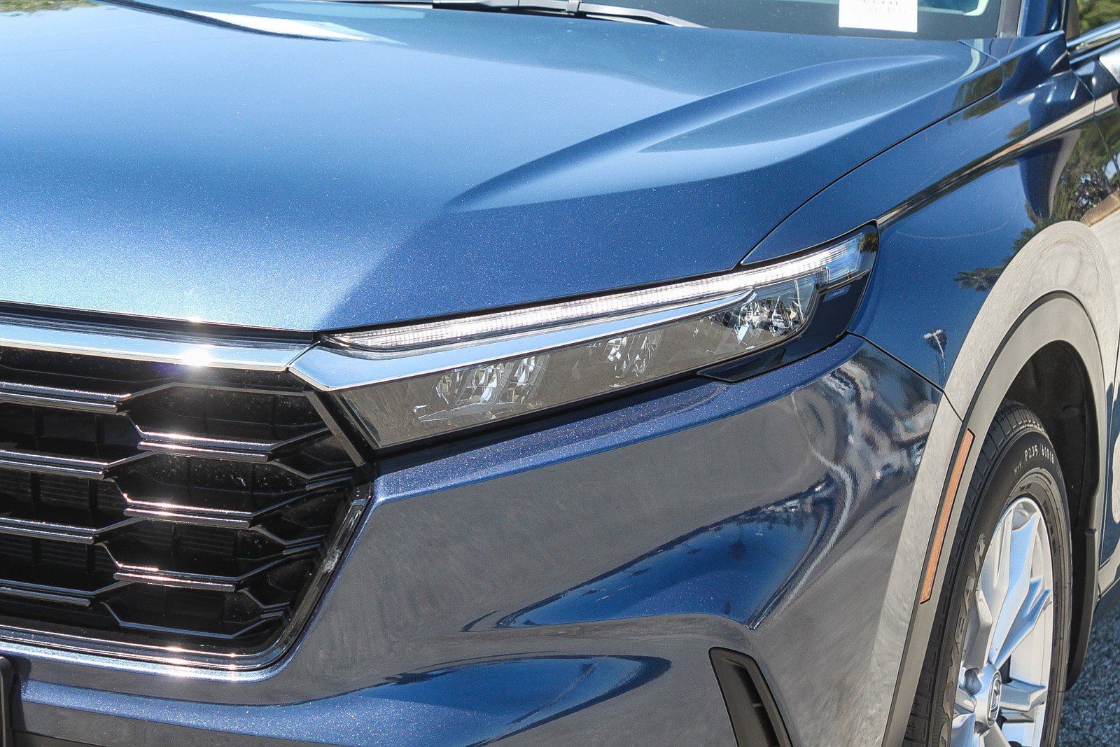 Used 2023 Canyon River Blue Metallic Honda EX-L image 4