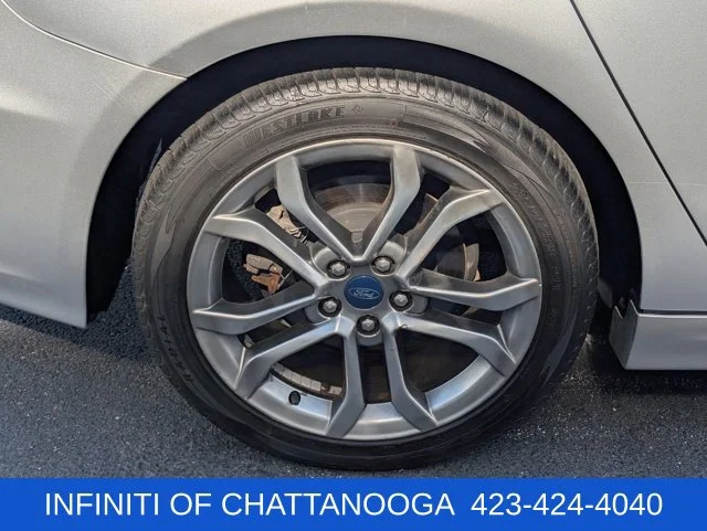 Used 2019 Silver Ford SEL image 29