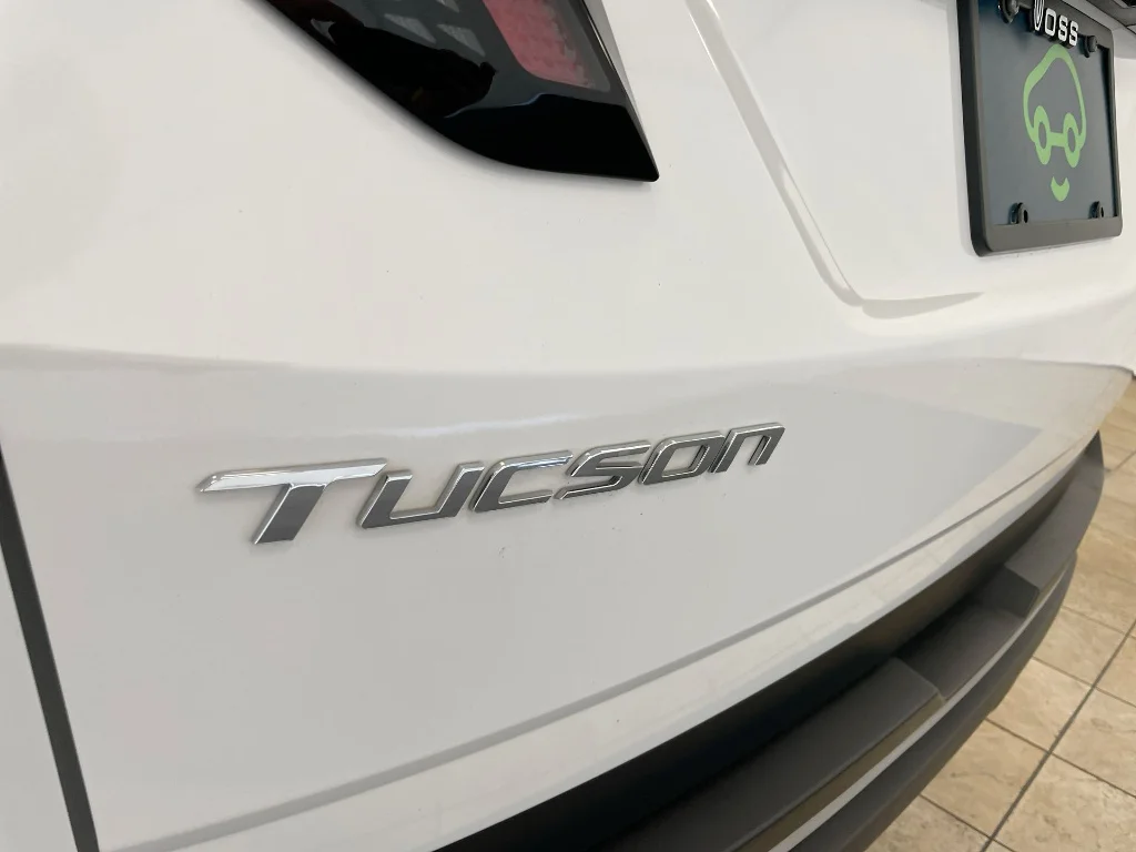 Used 2022 Quartz White Hyundai SEL image 31