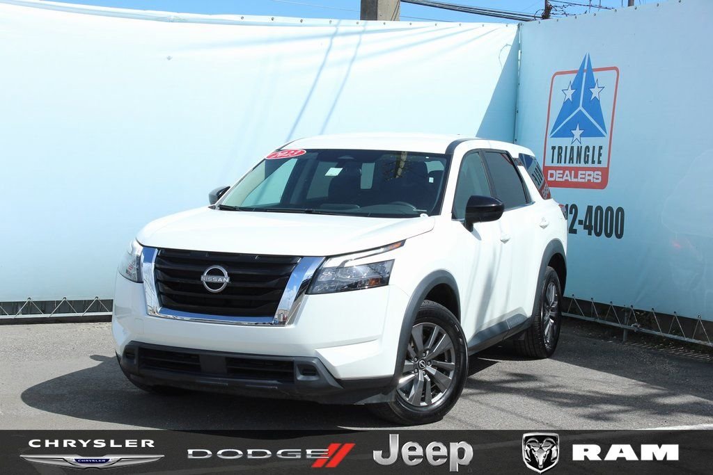 2023 Nissan Pathfinder S