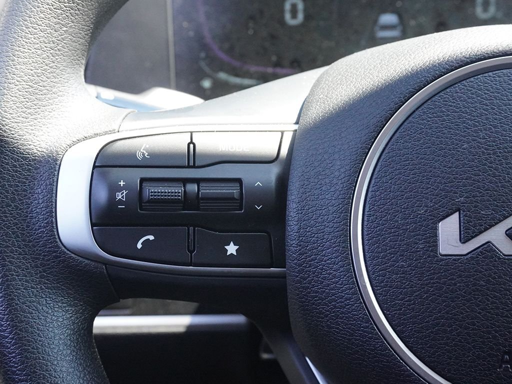 Used 2024 White Kia LX image 40
