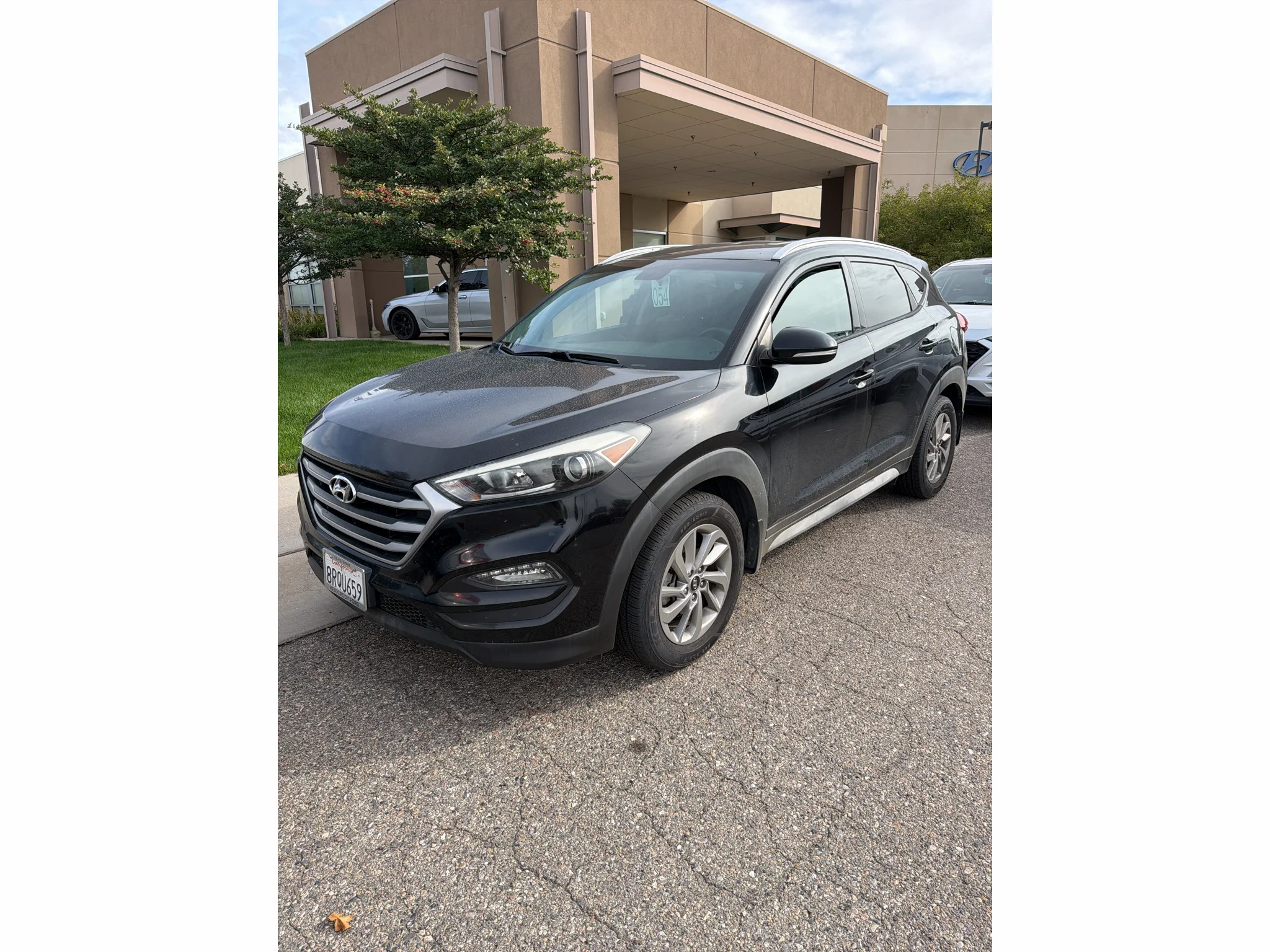 Used 2017 Black Noir Pearl Hyundai SE Plus image 1