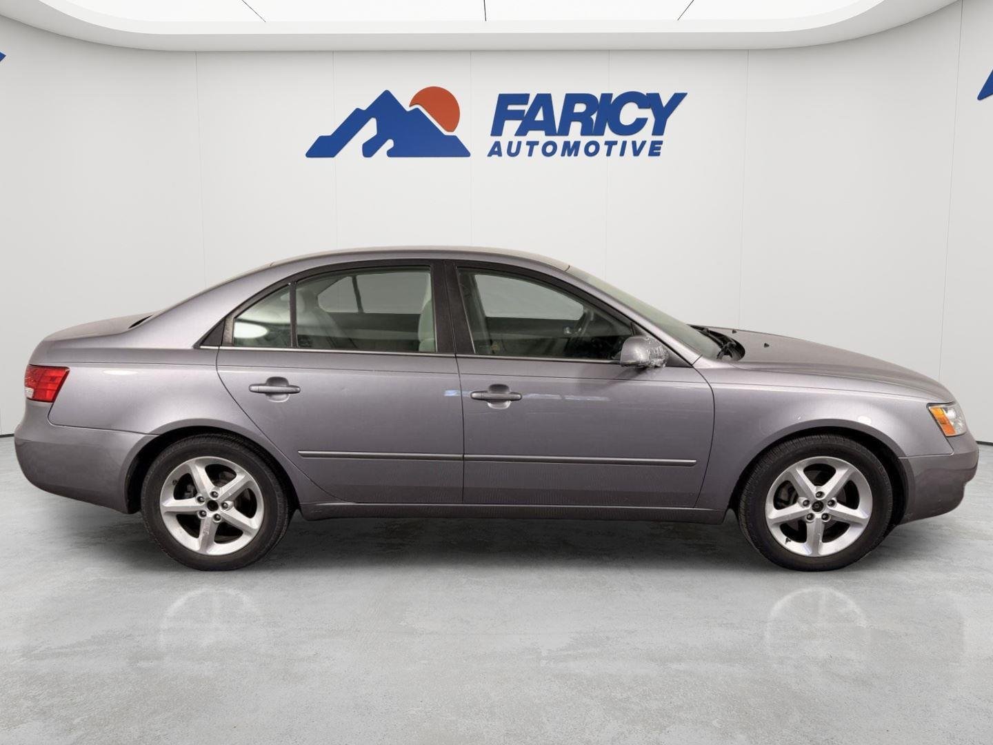 Used 2007 Golden Beige Hyundai SE image 9