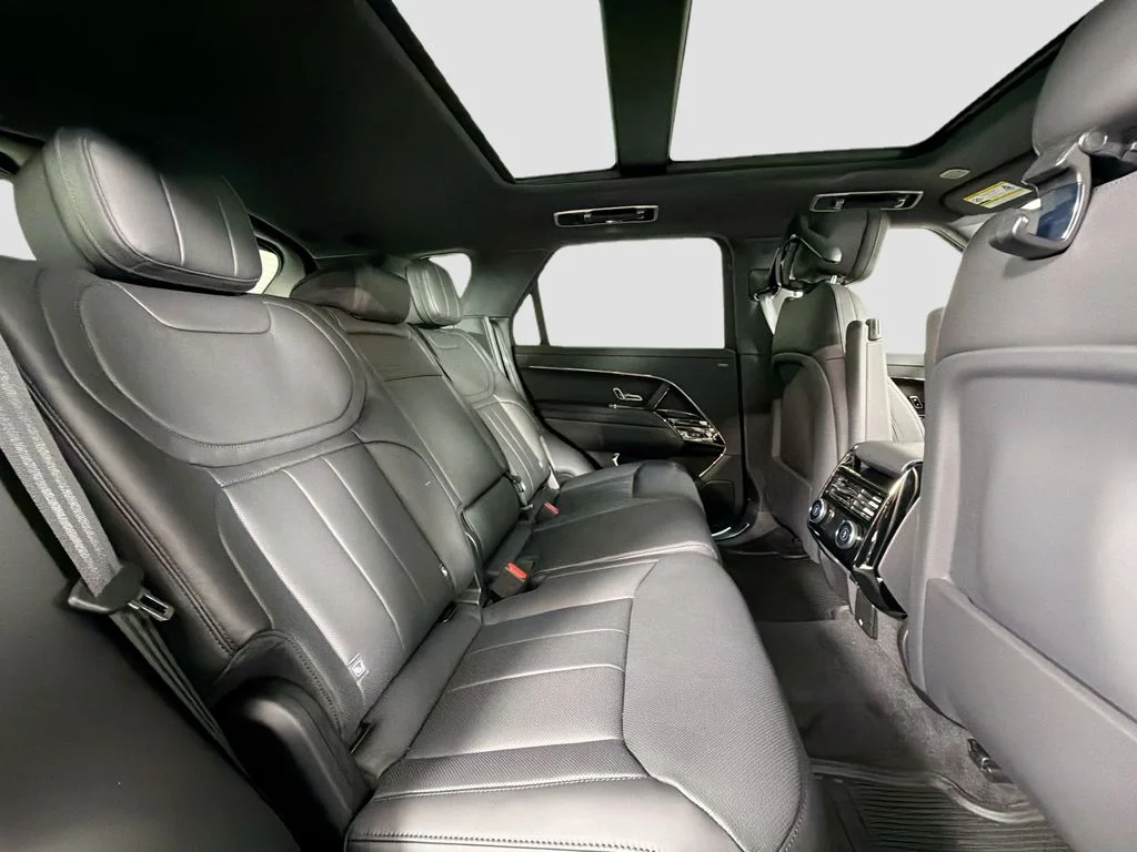 New 2026 Carpathian Grey Land Rover Dynamic SE image 29