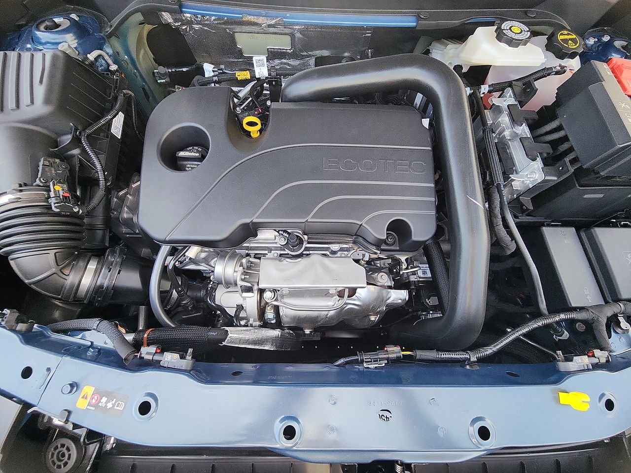 New 2026 Lakeshore Blue Metallic Chevrolet LT image 25