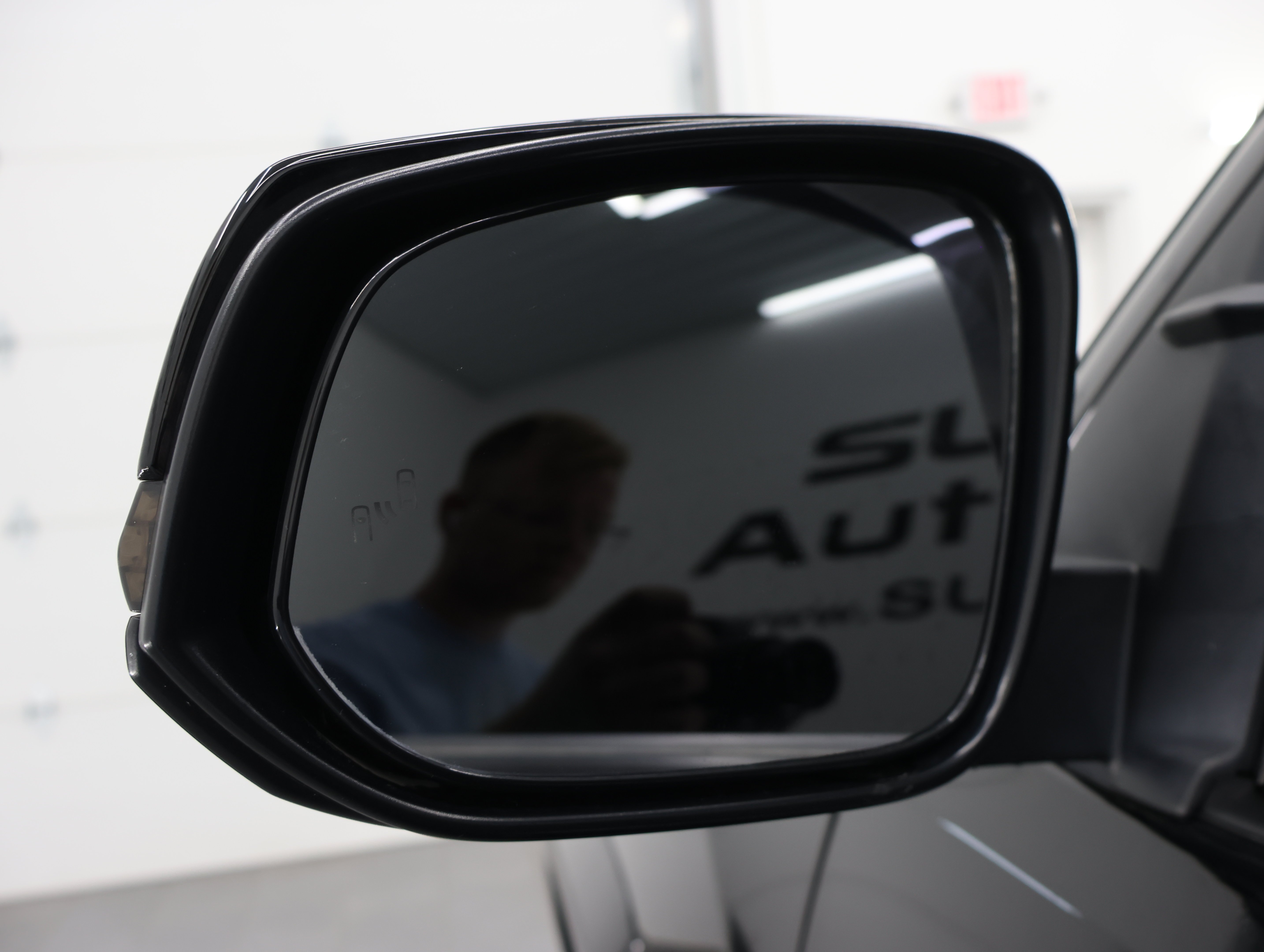 Used 2021  Toyota  image 32