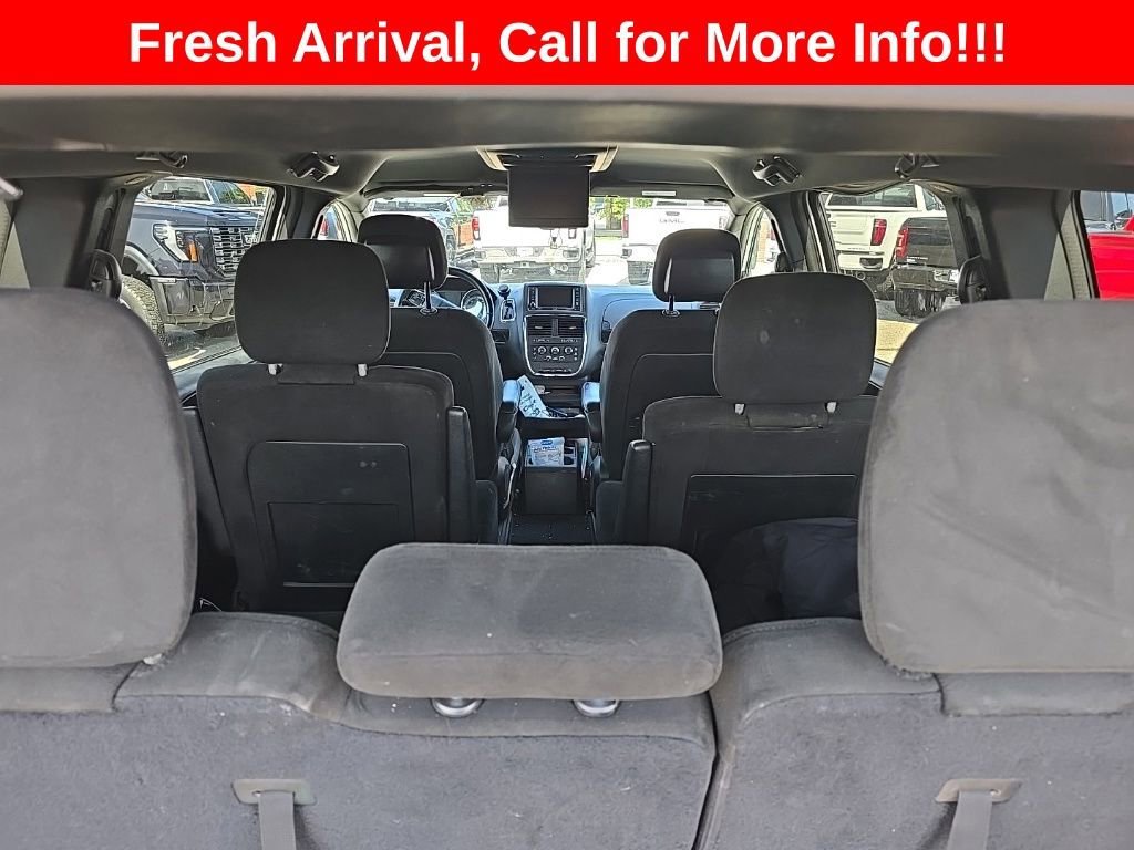 Used 2015 White Dodge SE Plus image 19