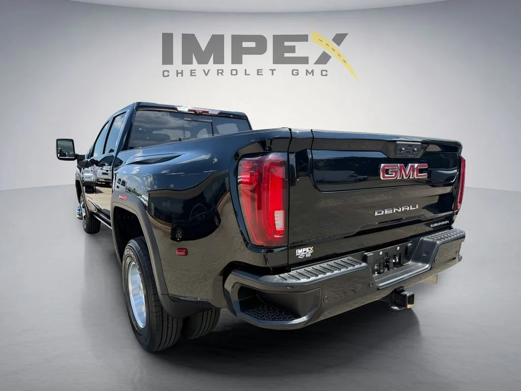 Used 2022 Black GMC Denali image 3