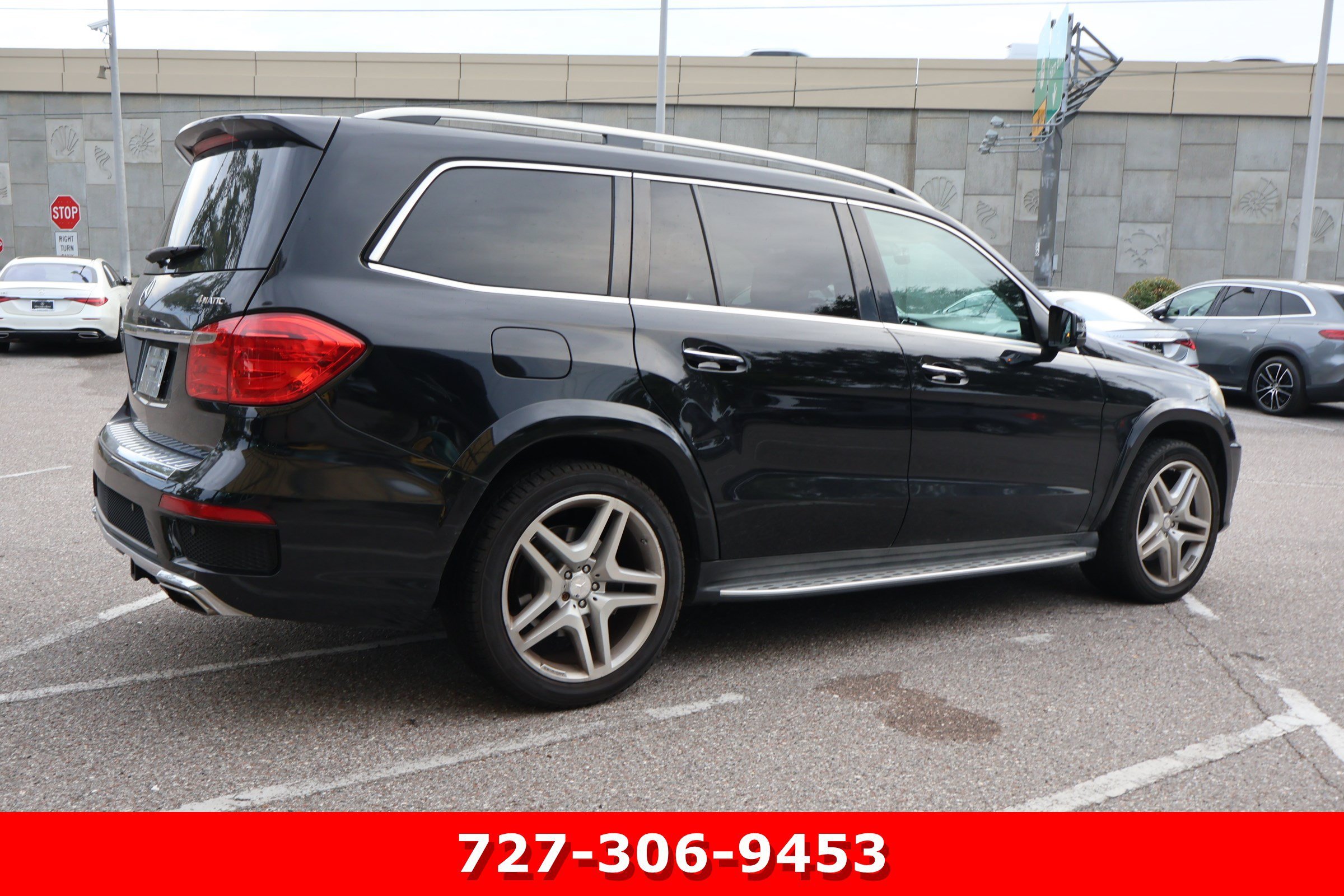 Used 2015 Black Mercedes-Benz GL 550 image 9