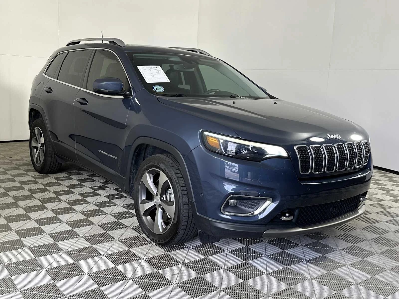 2021 Jeep Cherokee Limited's photo