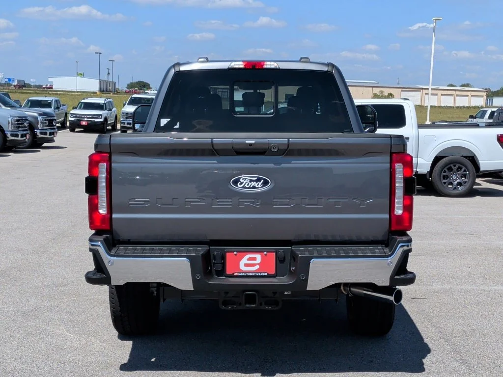 New 2027 Carbonized Gray Metallic Ford F-250® Lariat® image 6