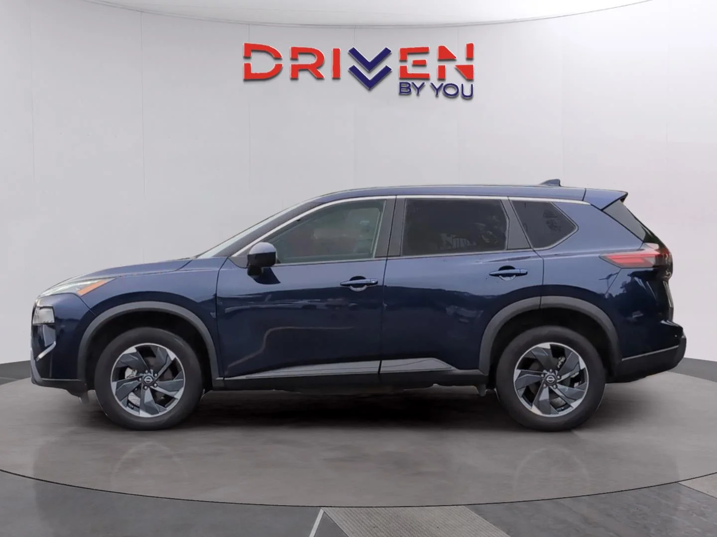 Used 2025 Deep Ocean Blue Pearl Nissan SV image 2