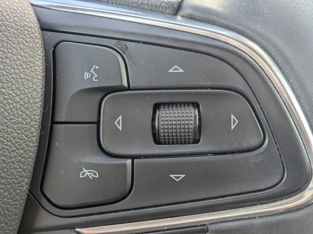 Used 2022 Satin Steel Metallic Buick Select image 25