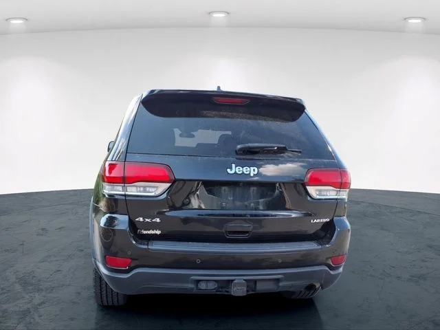Used 2021 Black Jeep Laredo E image 18
