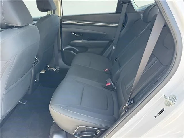 Used 2024 White Hyundai SEL image 13