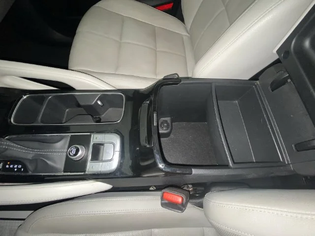 Used 2021 White Kia EX image 21