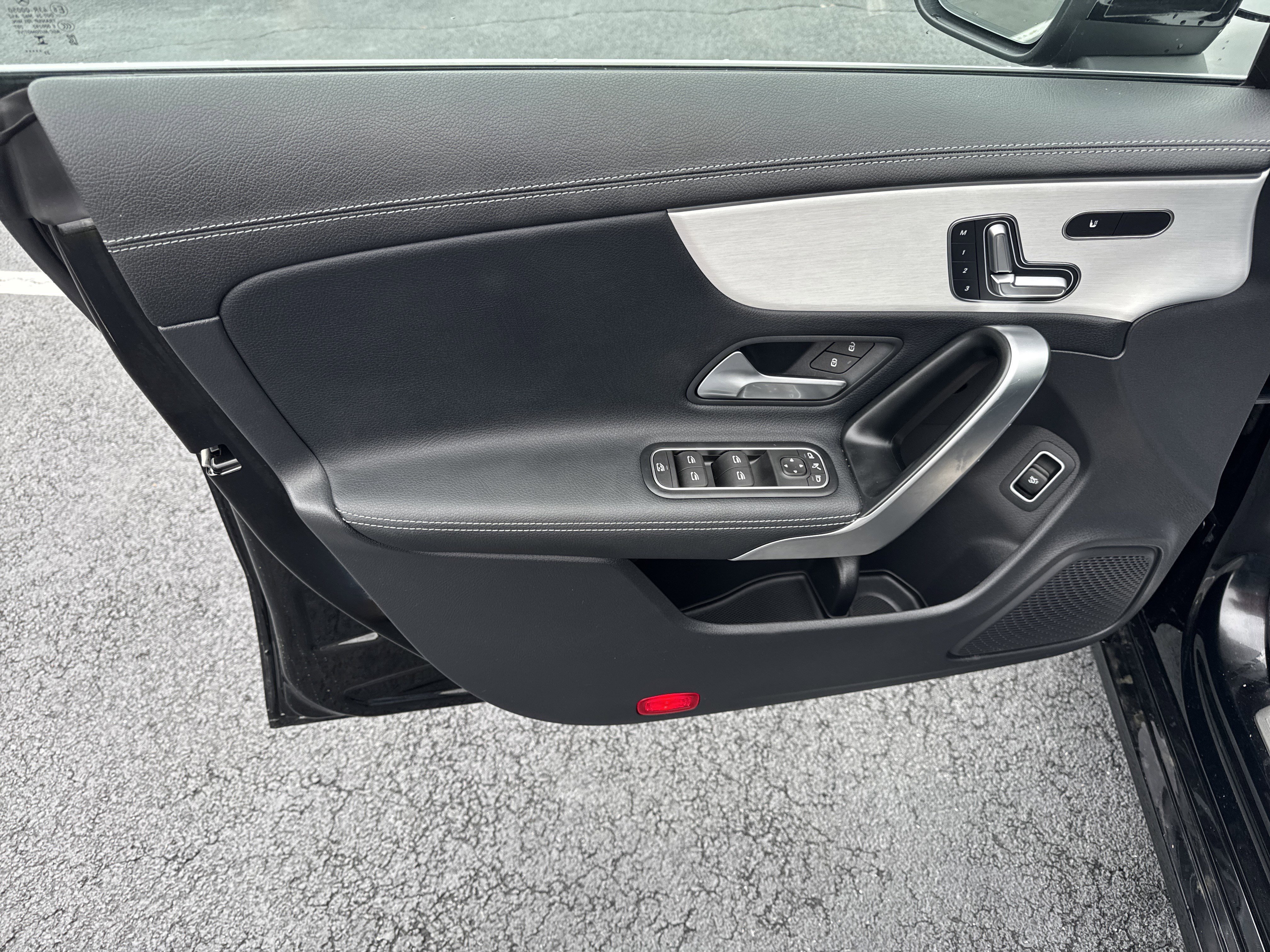 Used 2024  Mercedes-Benz CLA 250 image 21