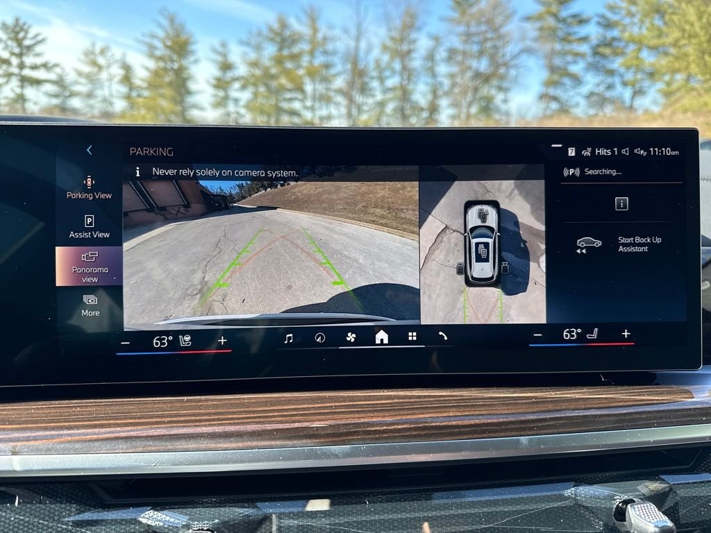 New 2026 White BMW xDrive40i image 16