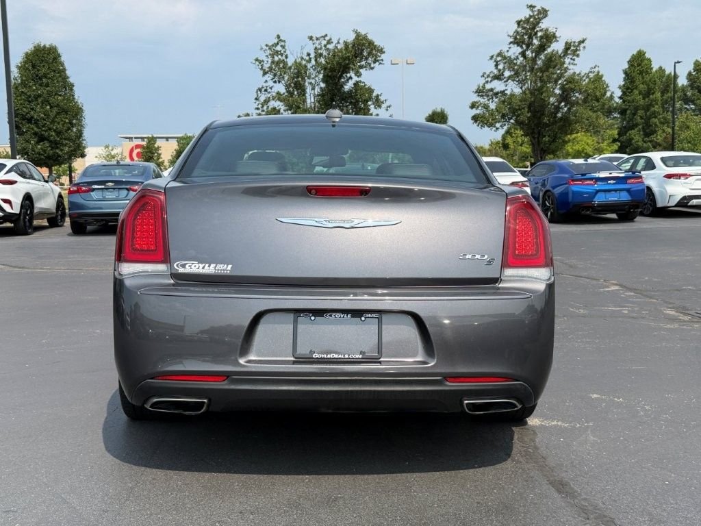 Used 2019 Gray Chrysler S image 5