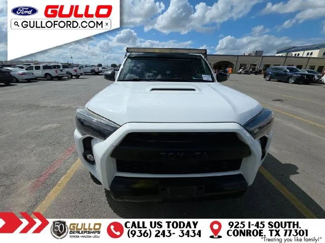 Used 2021 Super White Toyota Venture image 2