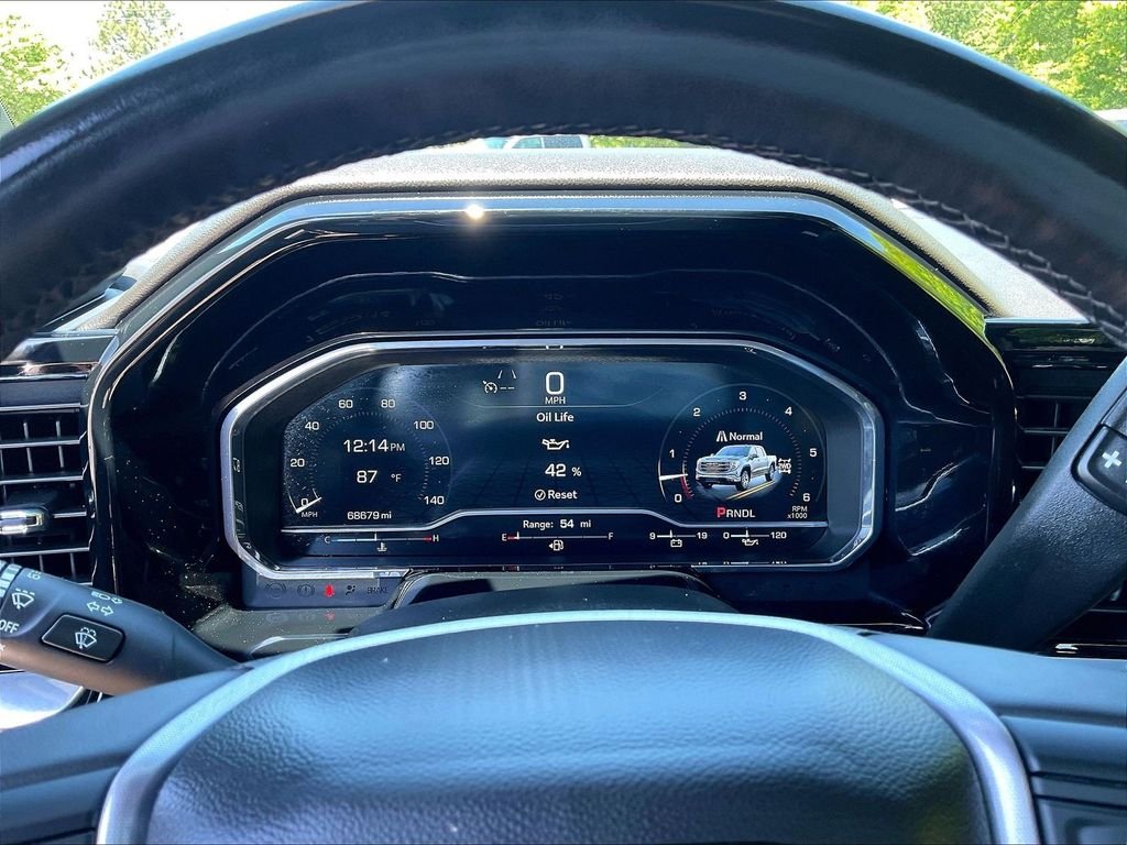 Used 2023 White GMC Elevation image 15