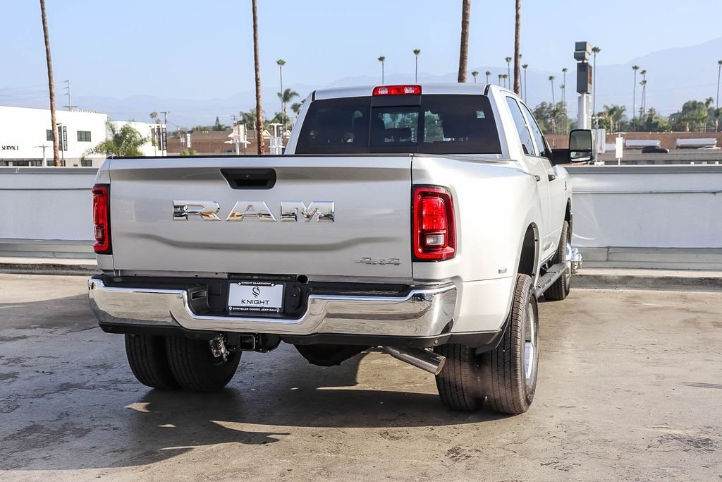 New 2026 Silver Ram Tradesman image 9