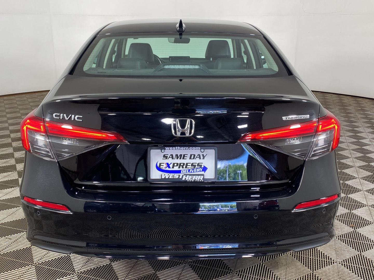 Used 2023 Crystal Black Pearl Honda Touring image 20