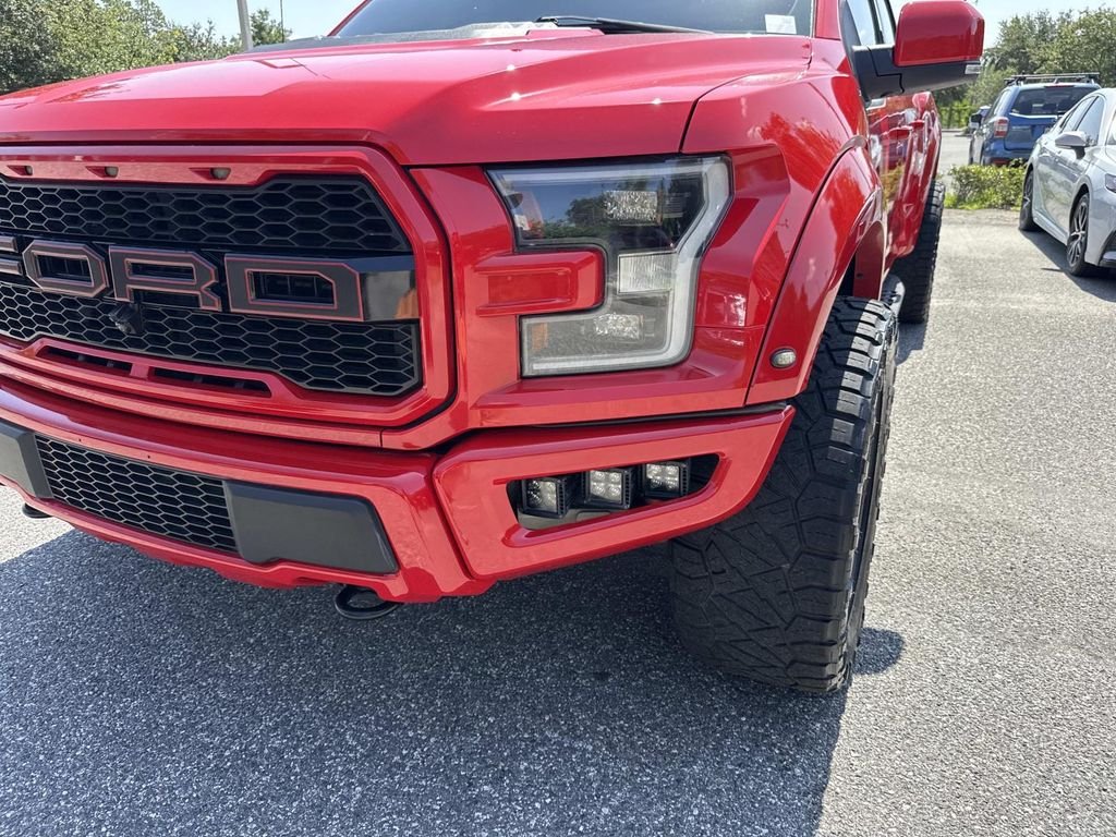 Used 2019  Ford Raptor image 10