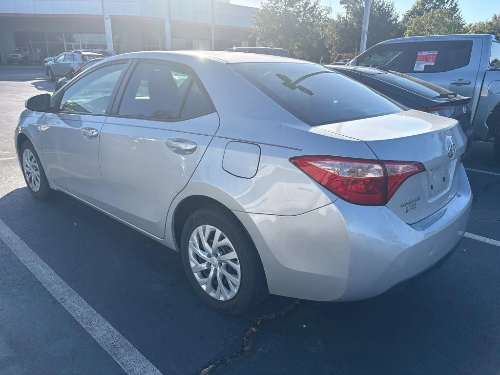 Used 2019 Silver Toyota L image 7